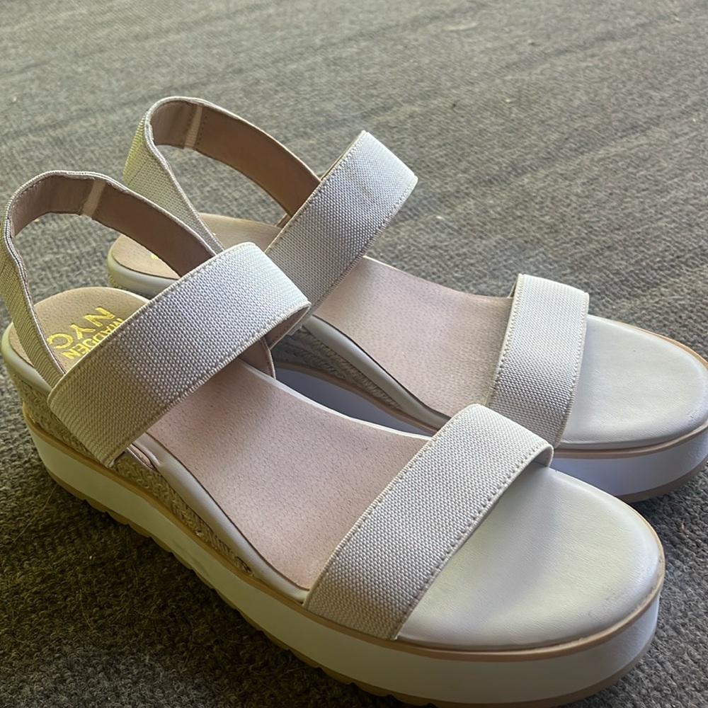 Madden NYC size 11 sandals